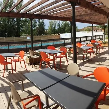 Adonis Aix En Provence 3* エクス＝アン＝プロヴァンス