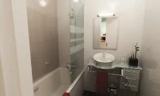 アパートホテル Adonis Aix En Provence 3*